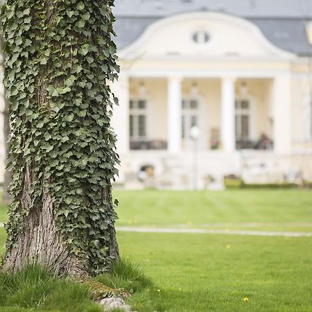 Amade Chateau Vrakúň Екстериор снимка